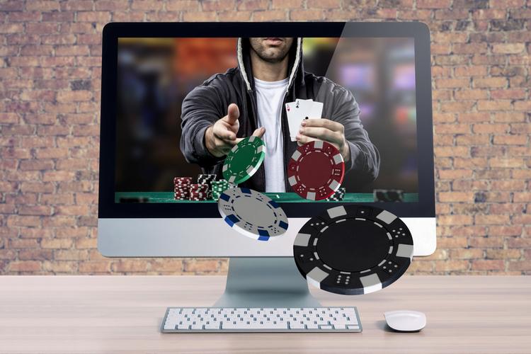 true face of rummy circle icon